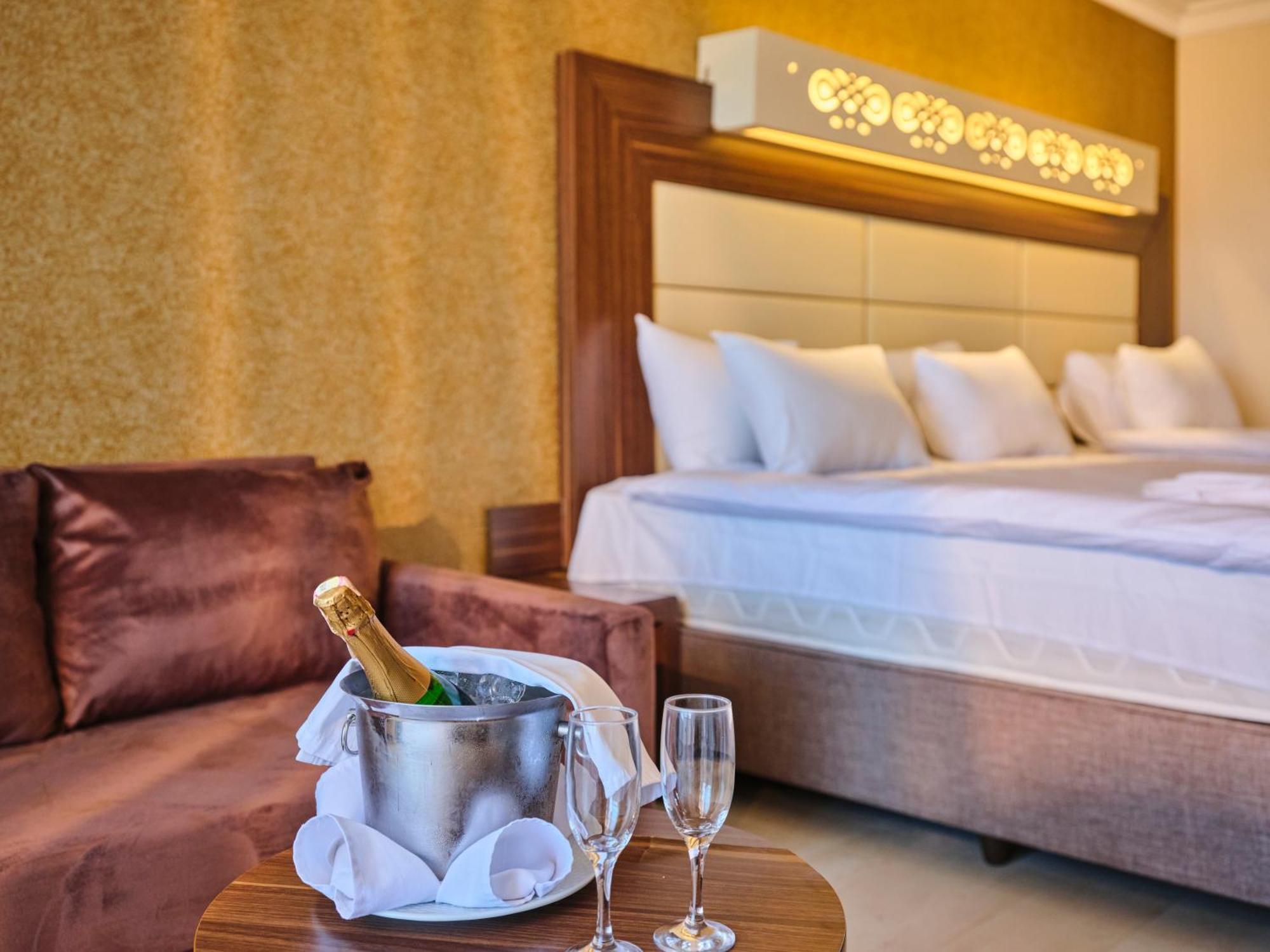 Noxinn Hotels Club Ultra All Inclusive Konaklı Exteriér fotografie
