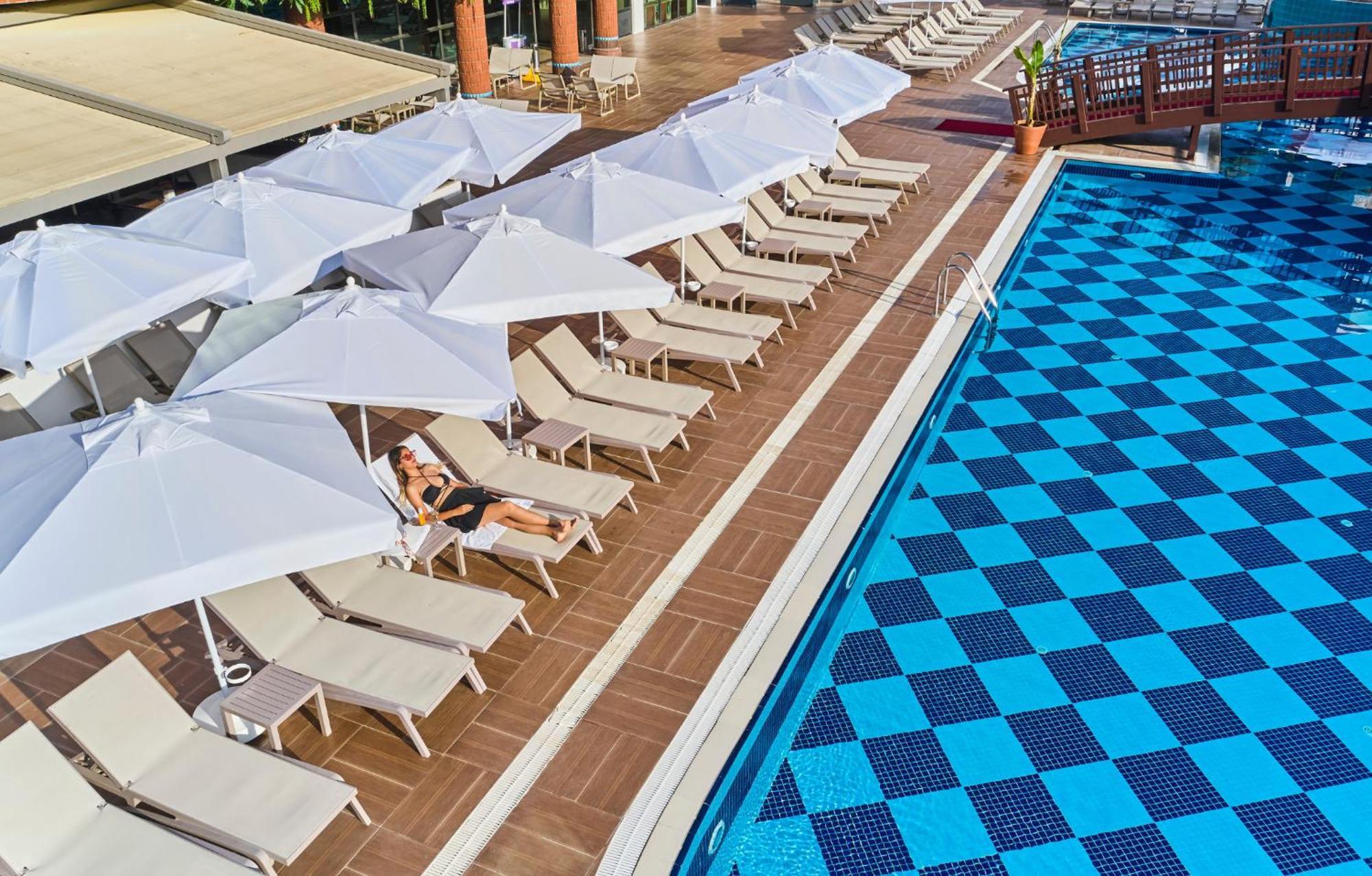 Noxinn Hotels Club Ultra All Inclusive Konaklı Exteriér fotografie