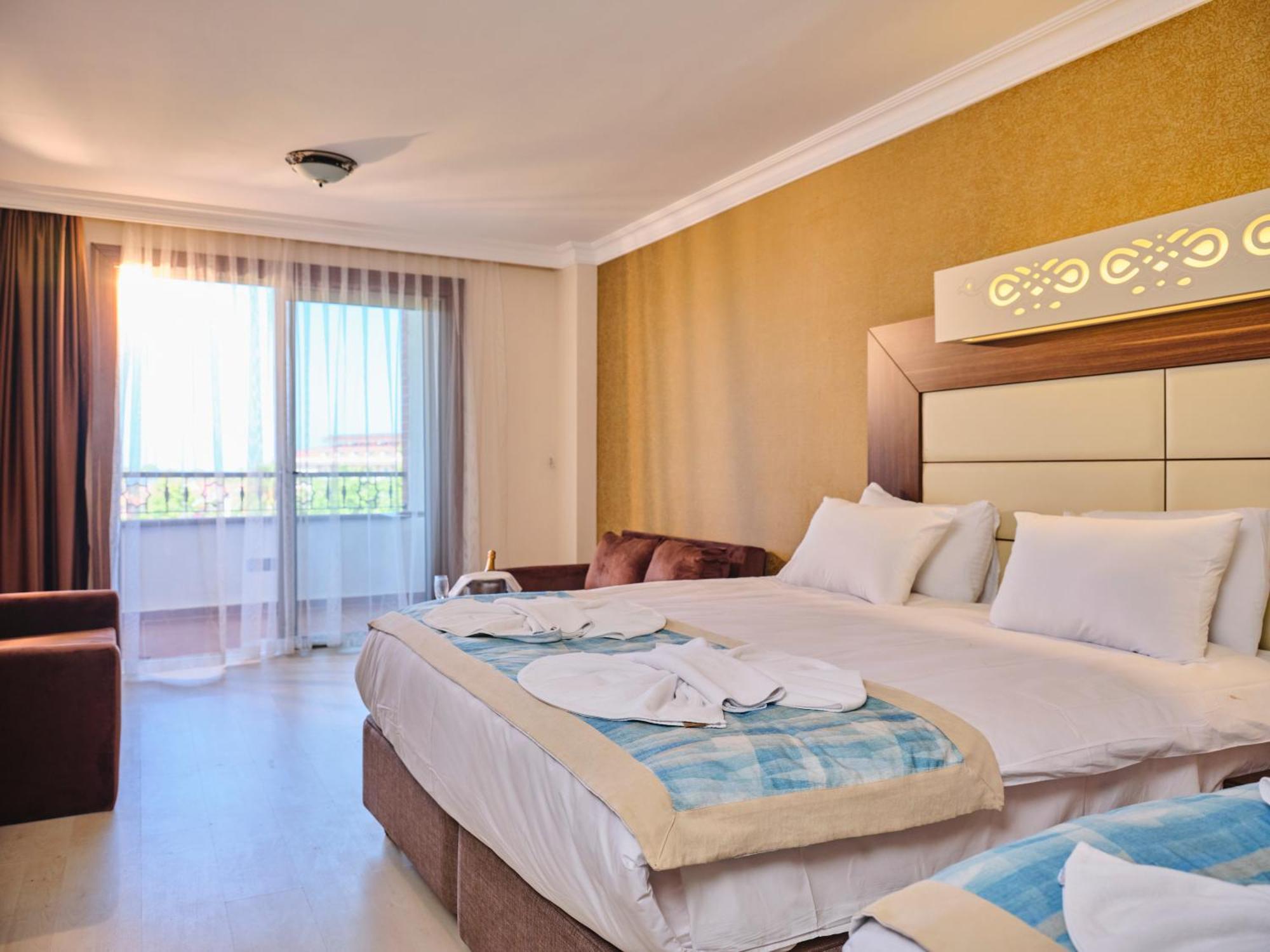 Noxinn Hotels Club Ultra All Inclusive Konaklı Exteriér fotografie